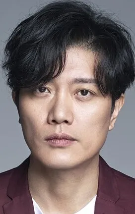 Фотография актёра Пак Хи-сун (Park Hee-soon)