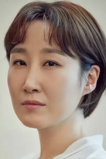 Фотография актёра Ким Гук-хи