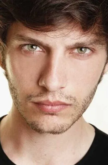 Фотография актёра Барыш Айтач