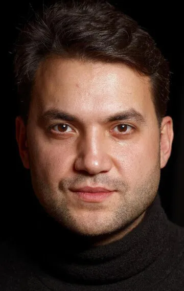 Фотография актёра Тарас Кузьмин