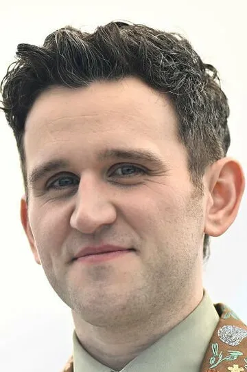 Фотография актёра Гарри Меллинг (Harry Melling)