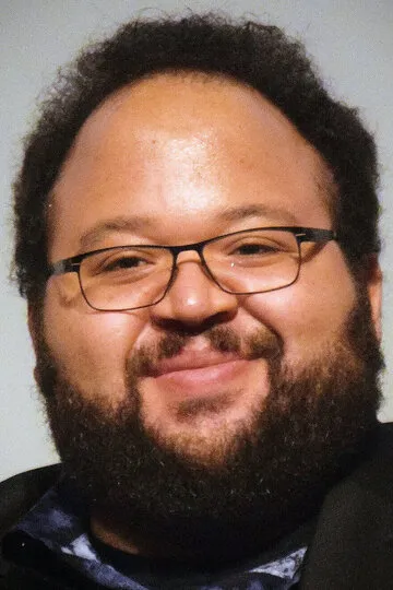 Фотография актёра Зак Черри (Zach Cherry)