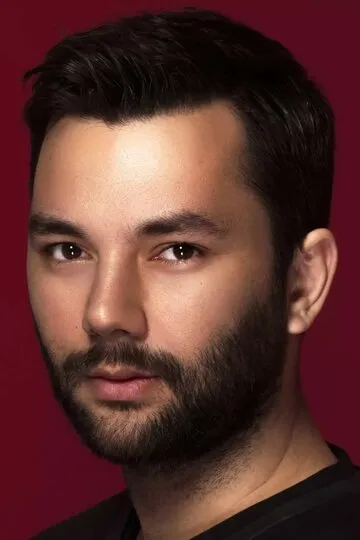 Фотография актёра Онур Кырыш