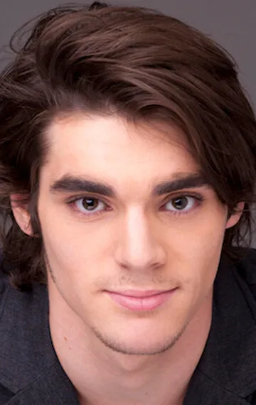 Фотография актёра АрДжей Митти (RJ Mitte)