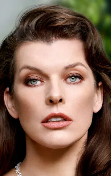 Фотография актёра Милла Йовович